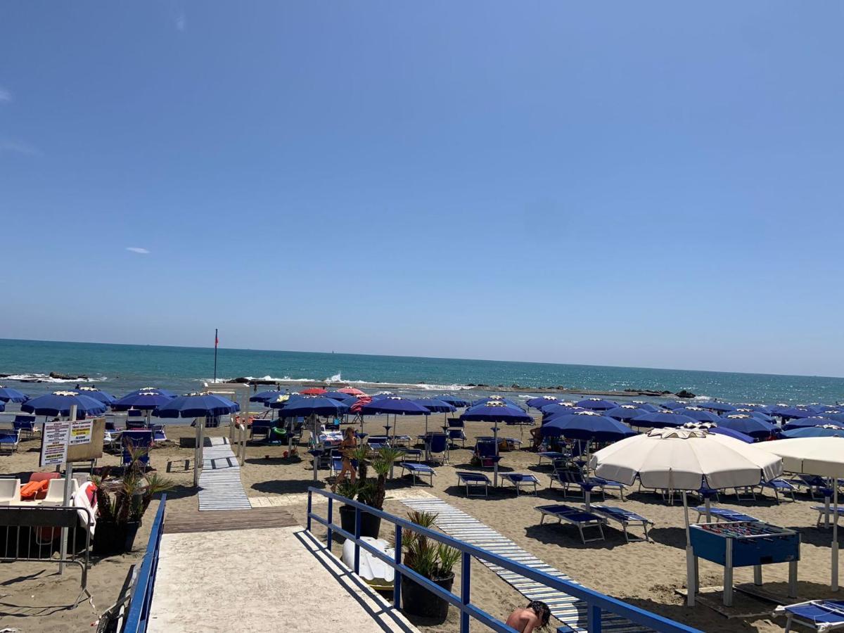 La Casina Sul Porto Daire Anzio Dış mekan fotoğraf